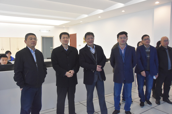 杭州市委常委、余杭区委书记戴建平一行莅临万利官网视察-企业动态-万利官网官网